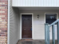 Building Photo - 1826 Brightside Dr