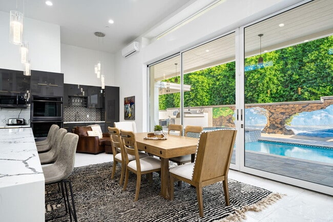 Building Photo - 74775 Del Coronado Dr