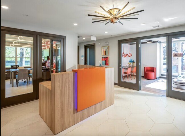 Building Photo - 1800 S I-35 Frontage Rd