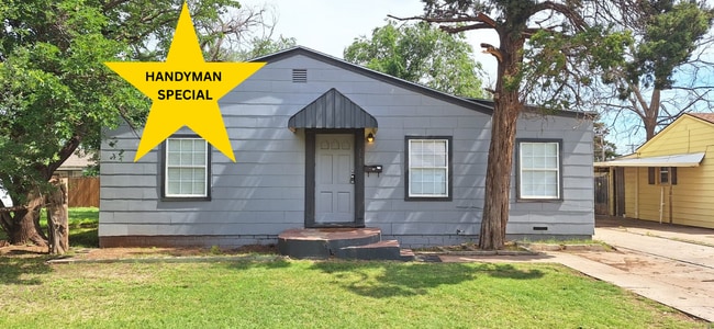 Building Photo - Handyman Special $0 First Month's Rent / “You fix, you SAVE BIG!!” Contact Mayshell for details: ...