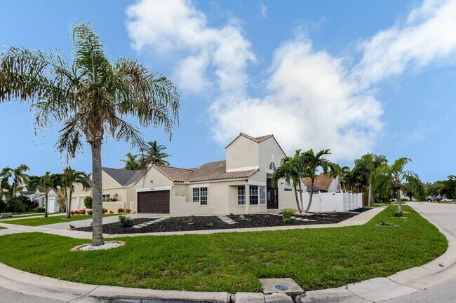 Building Photo - Bentley Place, Boca Raton, FL 33433 - 3 BR 2 BA single-family home