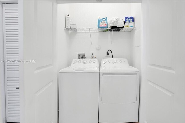 Building Photo - 23302 SW 110th Ave