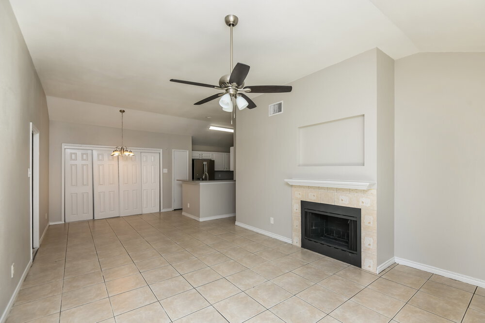 Building Photo - 6710 Silver Sage Dr