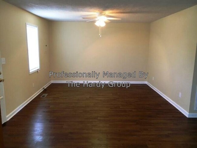 Building Photo - 257 Sunshine Cir