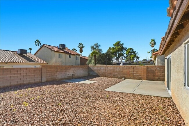 Building Photo - 6725 Reggie Cir