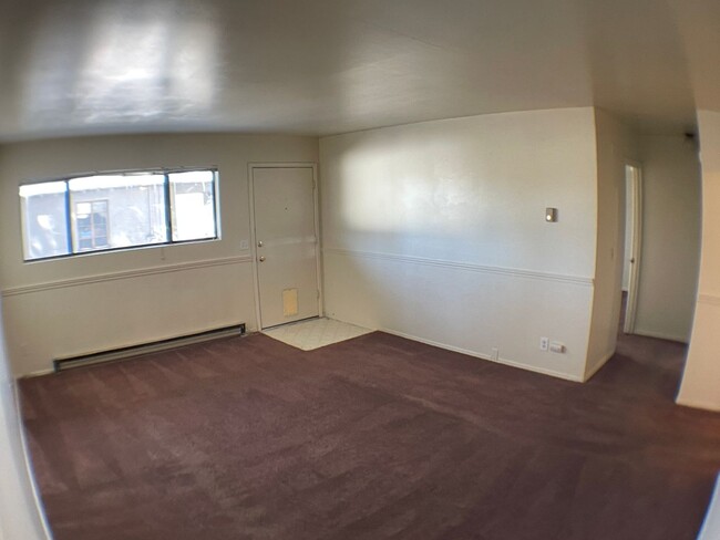 Primary Photo - 924 N Leroux St