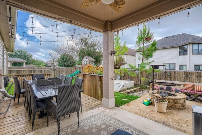 Building Photo - 1639 Bayland St