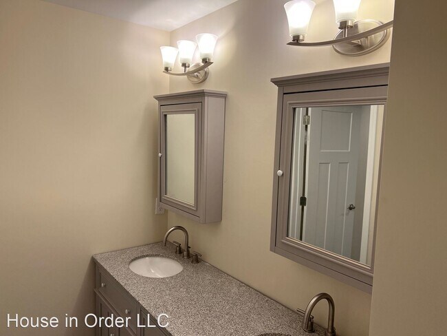 Building Photo - 3 br, 2.5 bath House - 78 Grace Estates Dr
