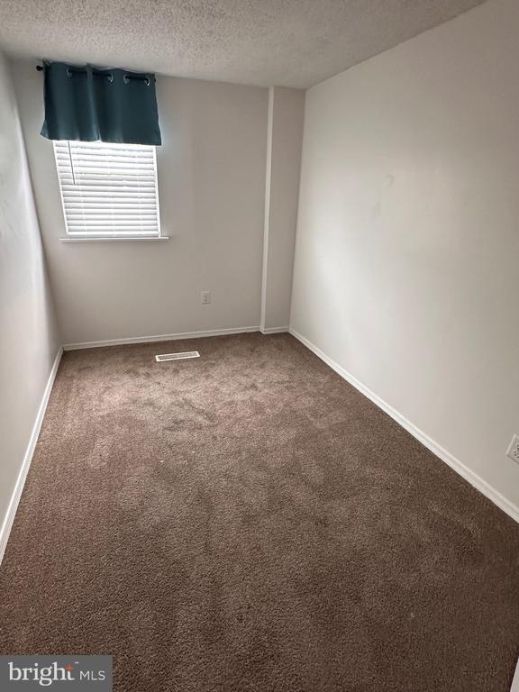 Building Photo - 12032 Millbrook Rd