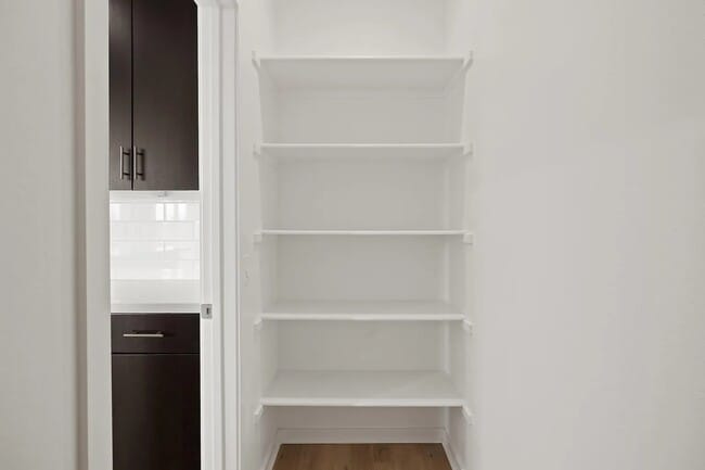 Building Photo - 370 Broadway Dr