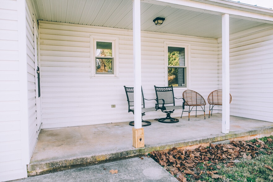 Building Photo - 1111 Rayon St