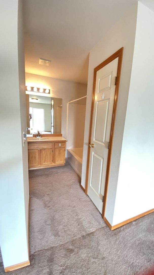 Building Photo - Rent Reduction! 3-Bed, 2-Bath Home with Mo...
