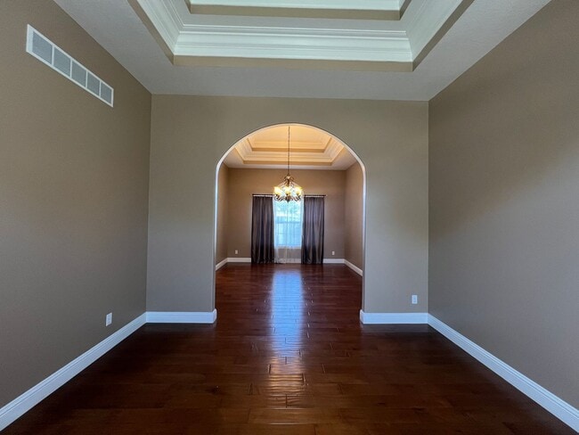 Building Photo - Luxurious 4-Bedroom Home in Fox Creek Subdivision!