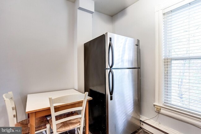 Building Photo - 1211 33rd St NW