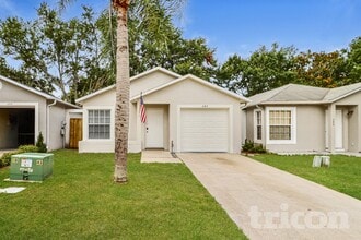 Building Photo - 682 Channing Dr