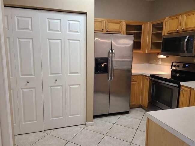 Building Photo - 4740 SW 12th Pl