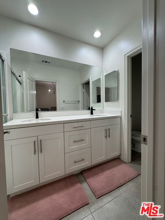 Building Photo - 13935 Fairway Dr