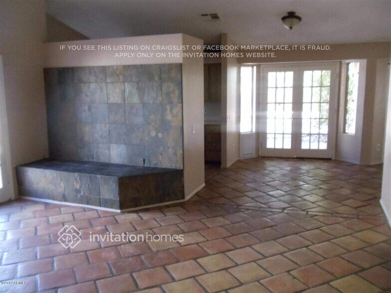 Building Photo - 3317 W Potter Dr