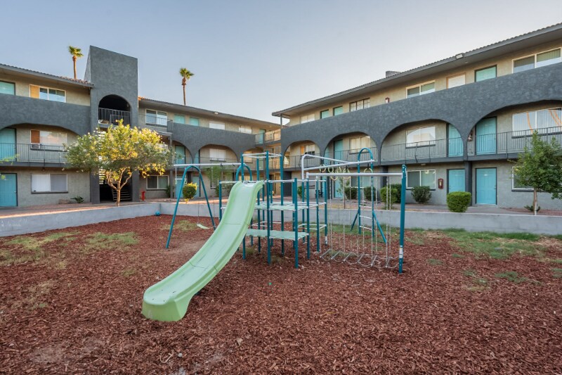 Building Photo - 3222 W Indian School Rd