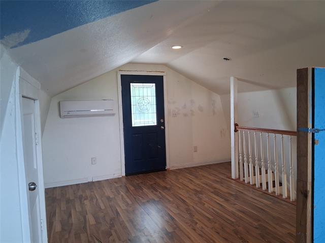 Building Photo - 1584 Kelly Rd