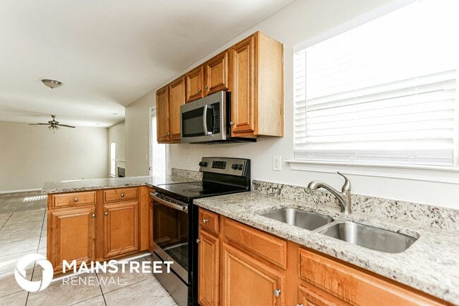 Building Photo - 6318 Shell Dr SW