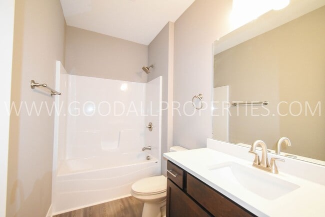 Building Photo - 4-Bedroom Ranch in Clive with Finished Basement & 3-Car Garage!