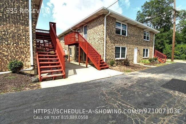 Building Photo - 335 Ridgeview Ave