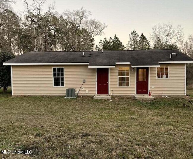 Building Photo - 214 Carter St