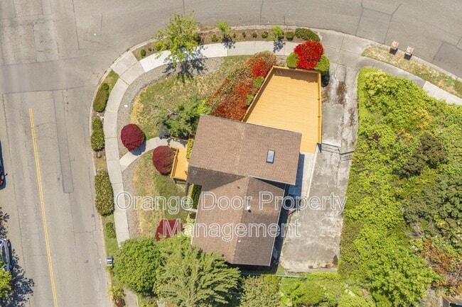 Building Photo - 3602 Nassau Ave NE