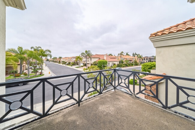 Upstairs Balcony - 21102 Spurney Ln