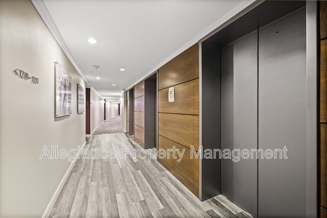 Building Photo - 6301 Stevenson Ave