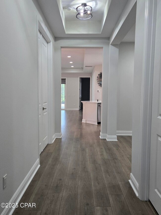 Building Photo - 8571 Island Breeze Ave