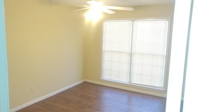 Building Photo - Nice 4 Bedroom 2 Bath Property Near Tuscaloosa/Cottondale Area