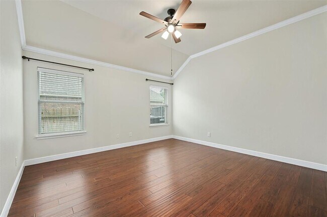 Building Photo - 116 Wolf Creek Way