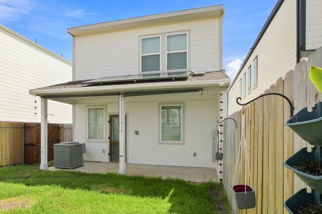 Building Photo - 2186 Shady Pier Dr