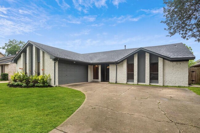 Primary Photo - 21406 Park Brook Dr