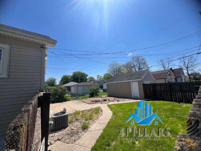 Building Photo - "Charming 3-Bed Home with Partially Finished Basement & Gleaming Hardwood Floors in Hammond - 226...