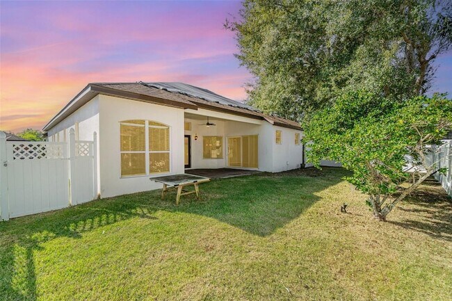 Building Photo - 6220 Hedgesparrows Ln