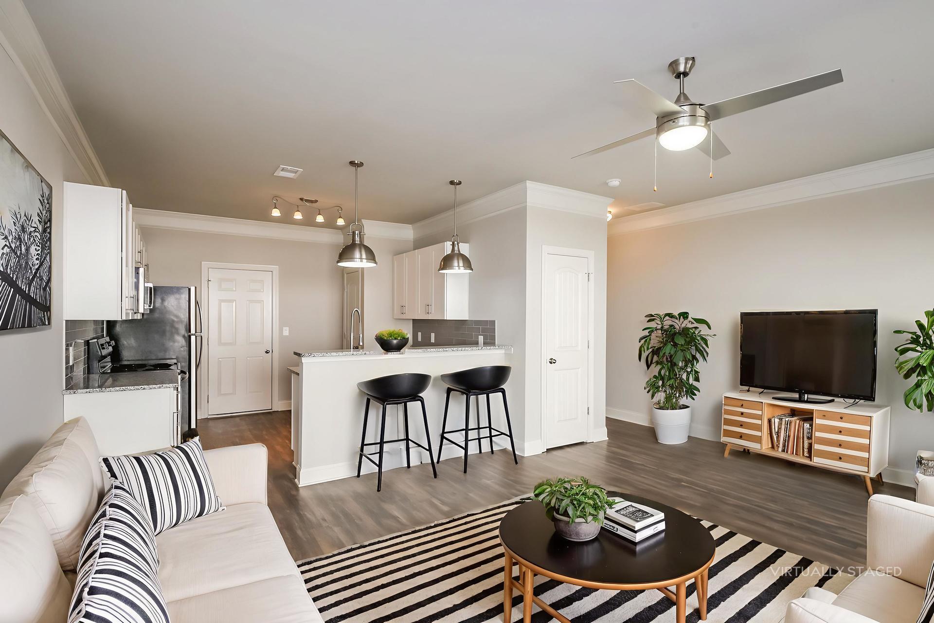 Building Photo - 67 Madaline Ln