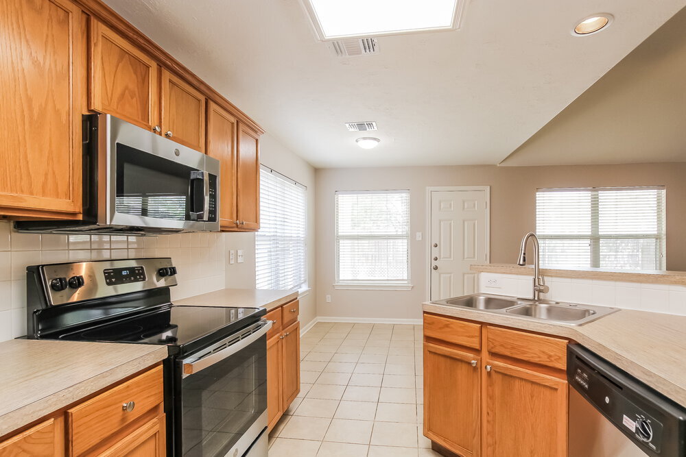 Building Photo - 3230 Candlepine Dr