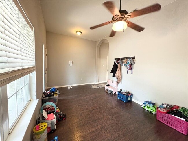 Building Photo - 2204 Bakers Way
