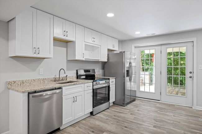 Building Photo - 1010 Hotchkiss Ct