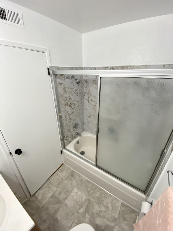 Building Photo - 2116 13th St