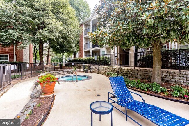 Building Photo - 3315 Wyndham Cir