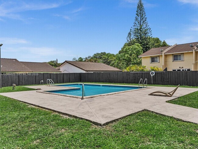 Building Photo - 7457 SW 112th Pl