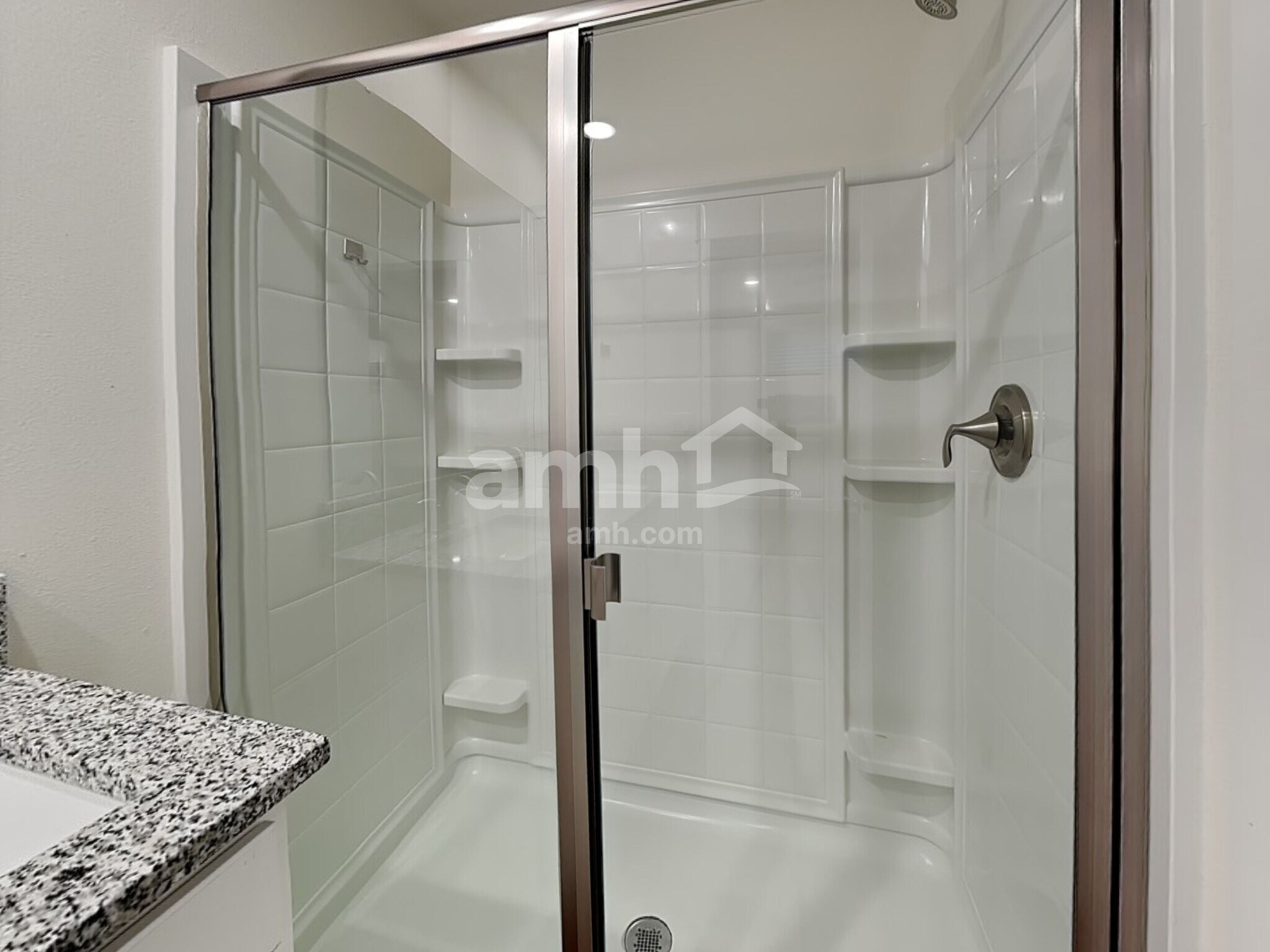 Building Photo - 23379 SE Dogwood St