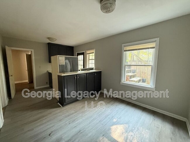 Building Photo - 44 Andrews Ct