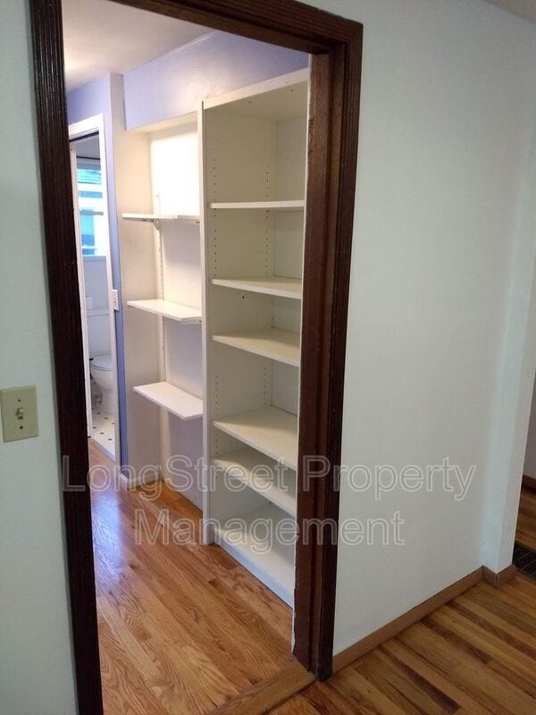 Building Photo - 905 NW 33rd St