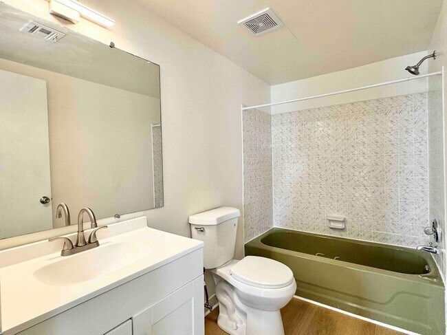 Building Photo - 3602 Rustic Ln