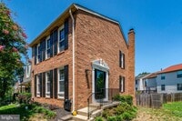 Building Photo - 6063 Hydrangea Dr